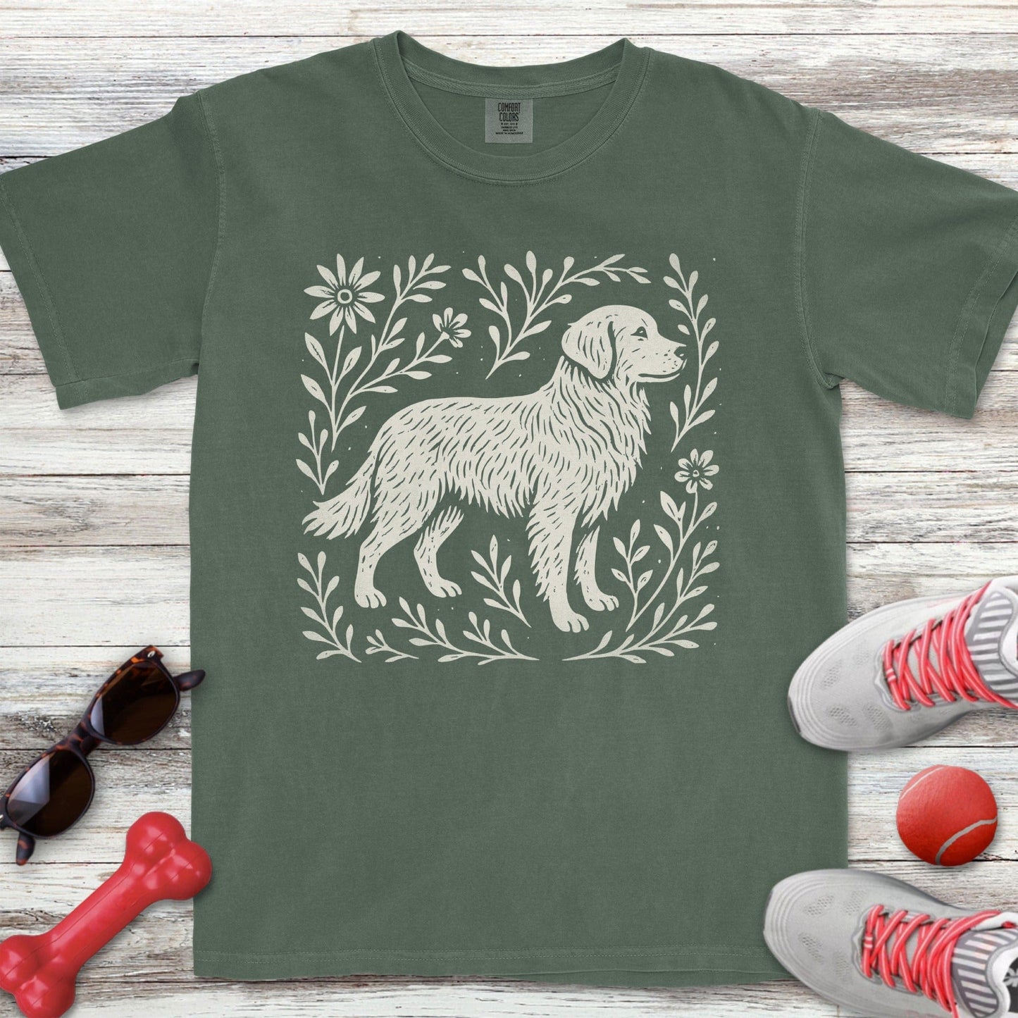 Linocut Golden Retriever T-Shirt
