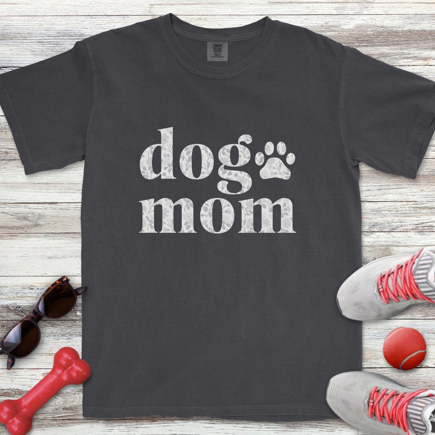 dog mom T-Shirt