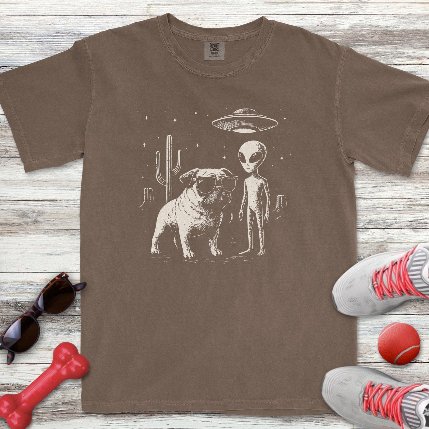 Pug Alien EncounterT-Shirt