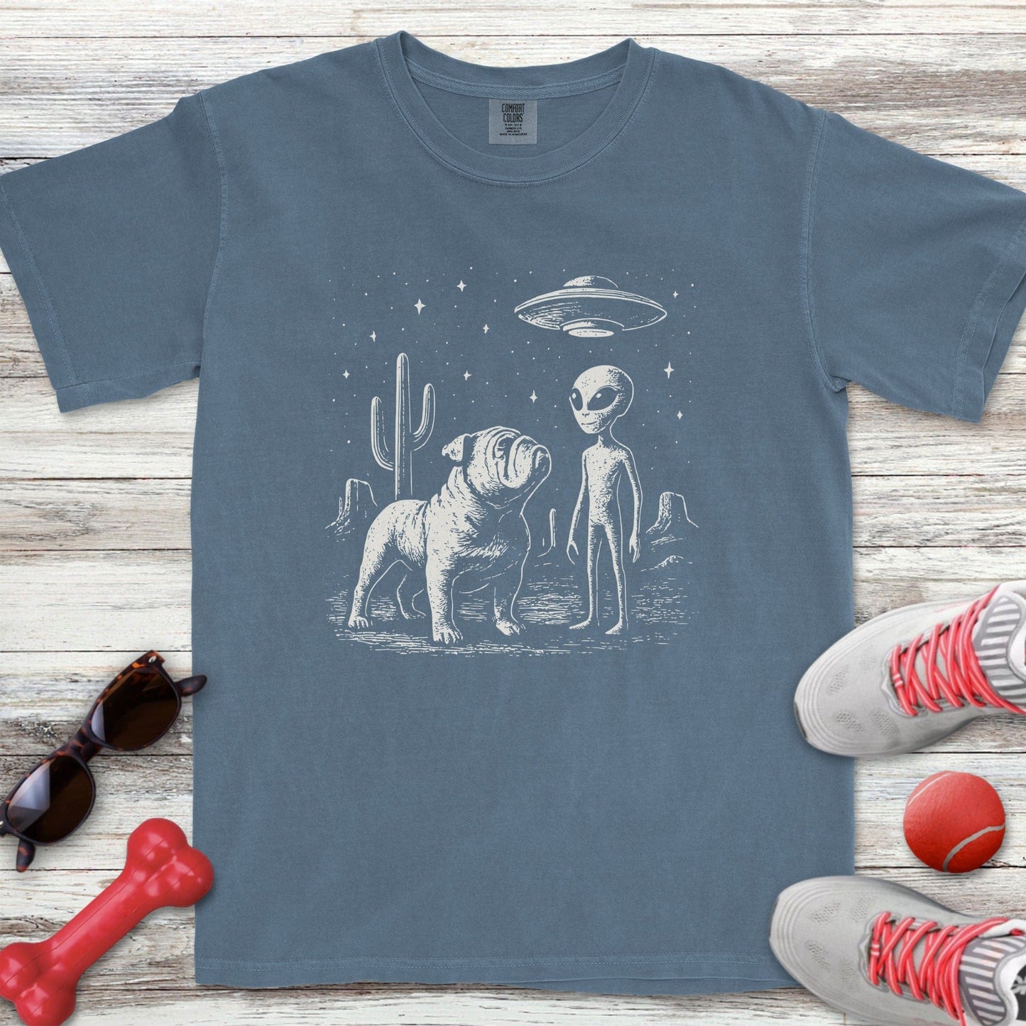 Bulldog Alien Encounter T-Shirt
