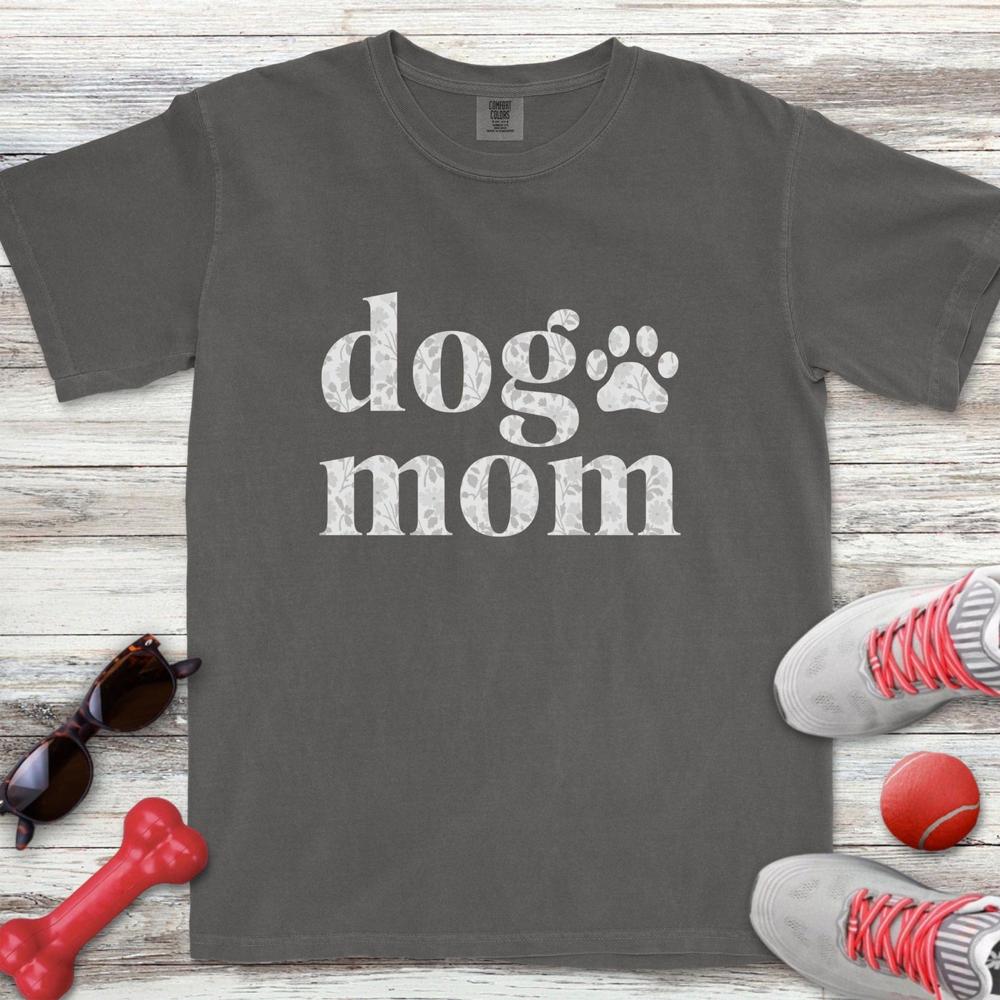 dog mom T-Shirt
