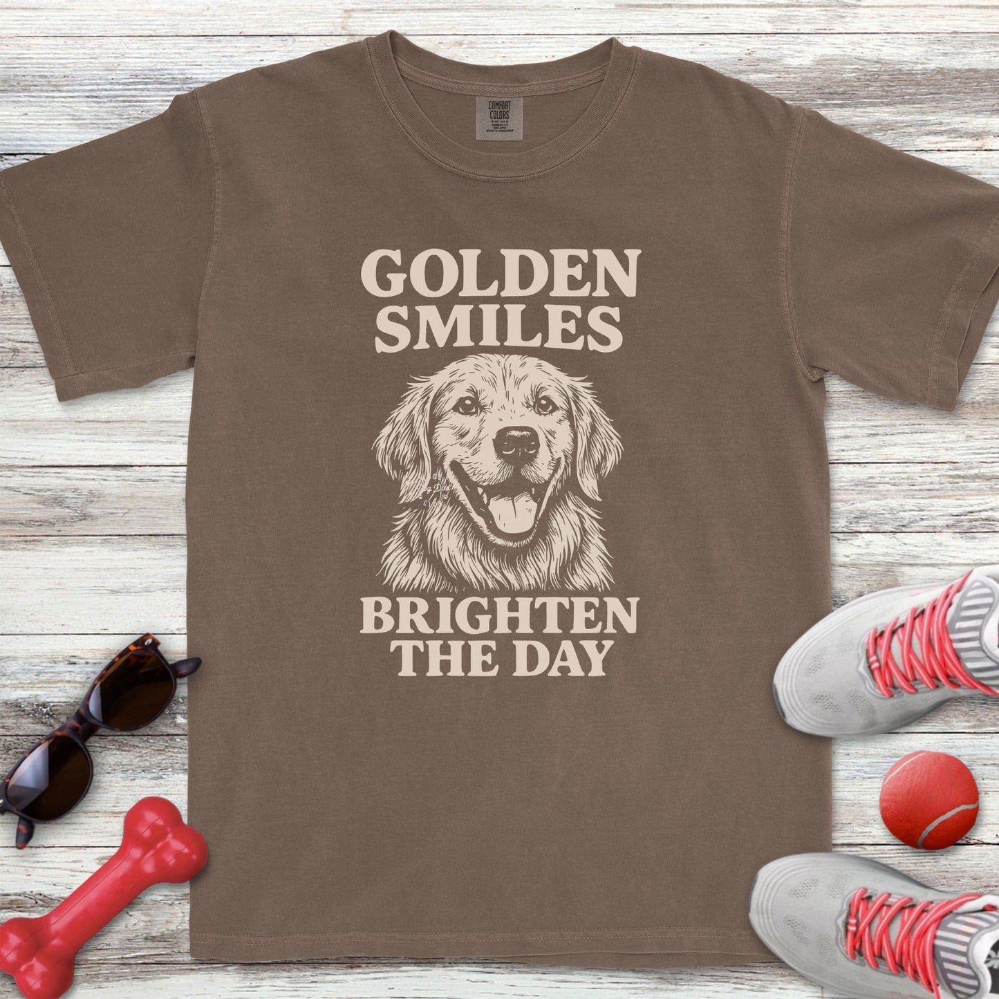 Golden Retriever Smiles T-Shirt