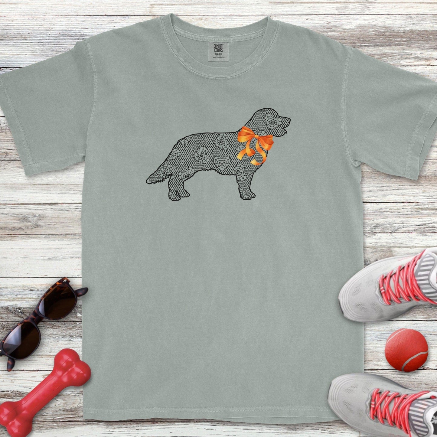 Web Heart Golden Retriever T-Shirt