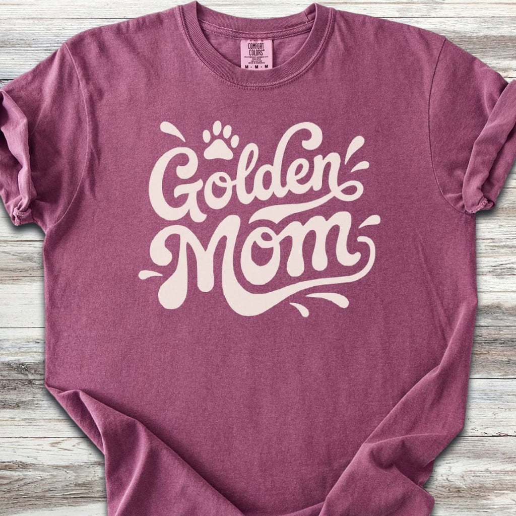 Golden Retriever Groovy Mom T-Shirt