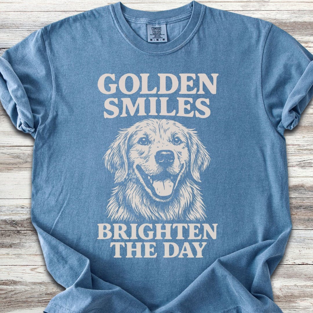 Golden Retriever Smiles T-Shirt