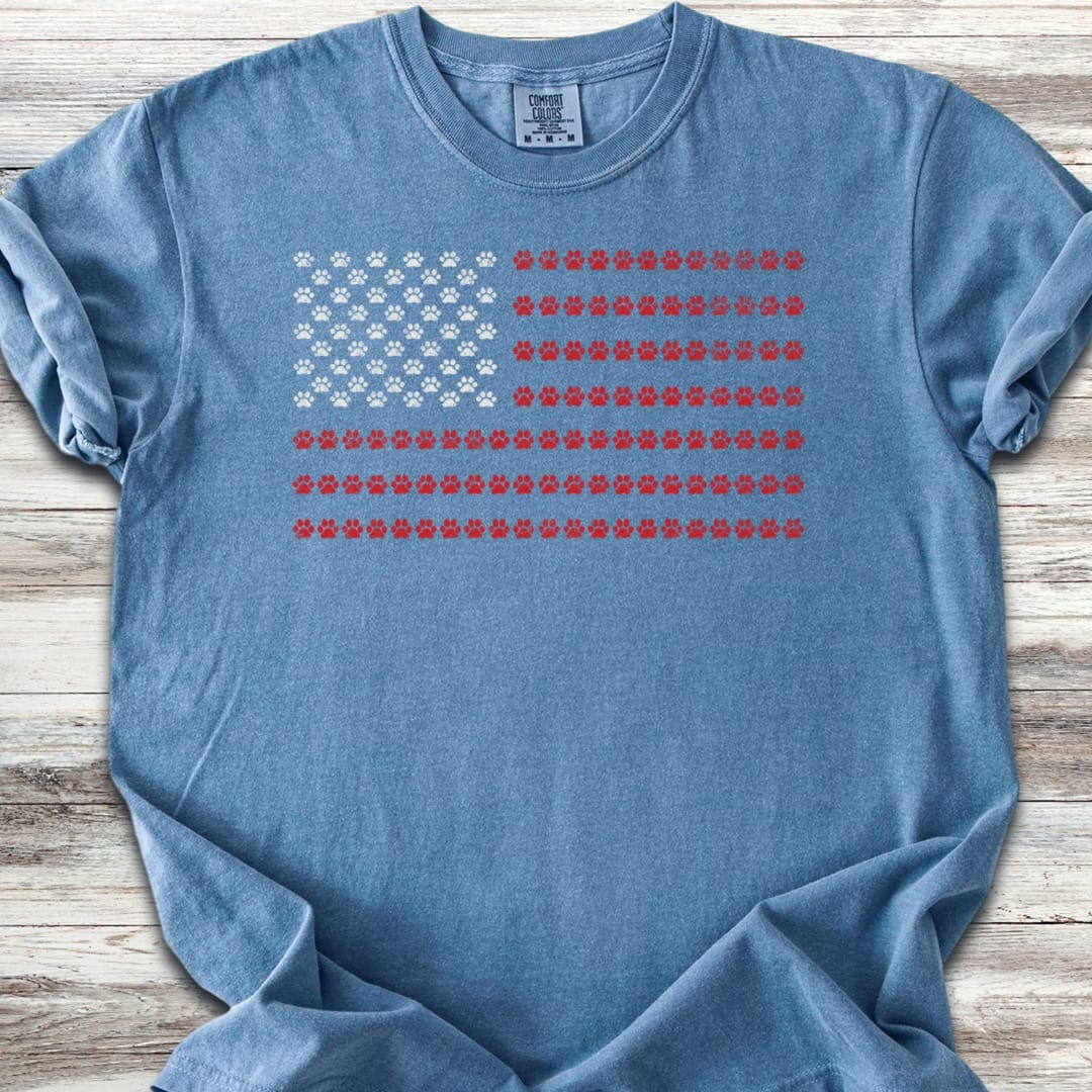 Vintage Red White & Paws Flag T-Shirt