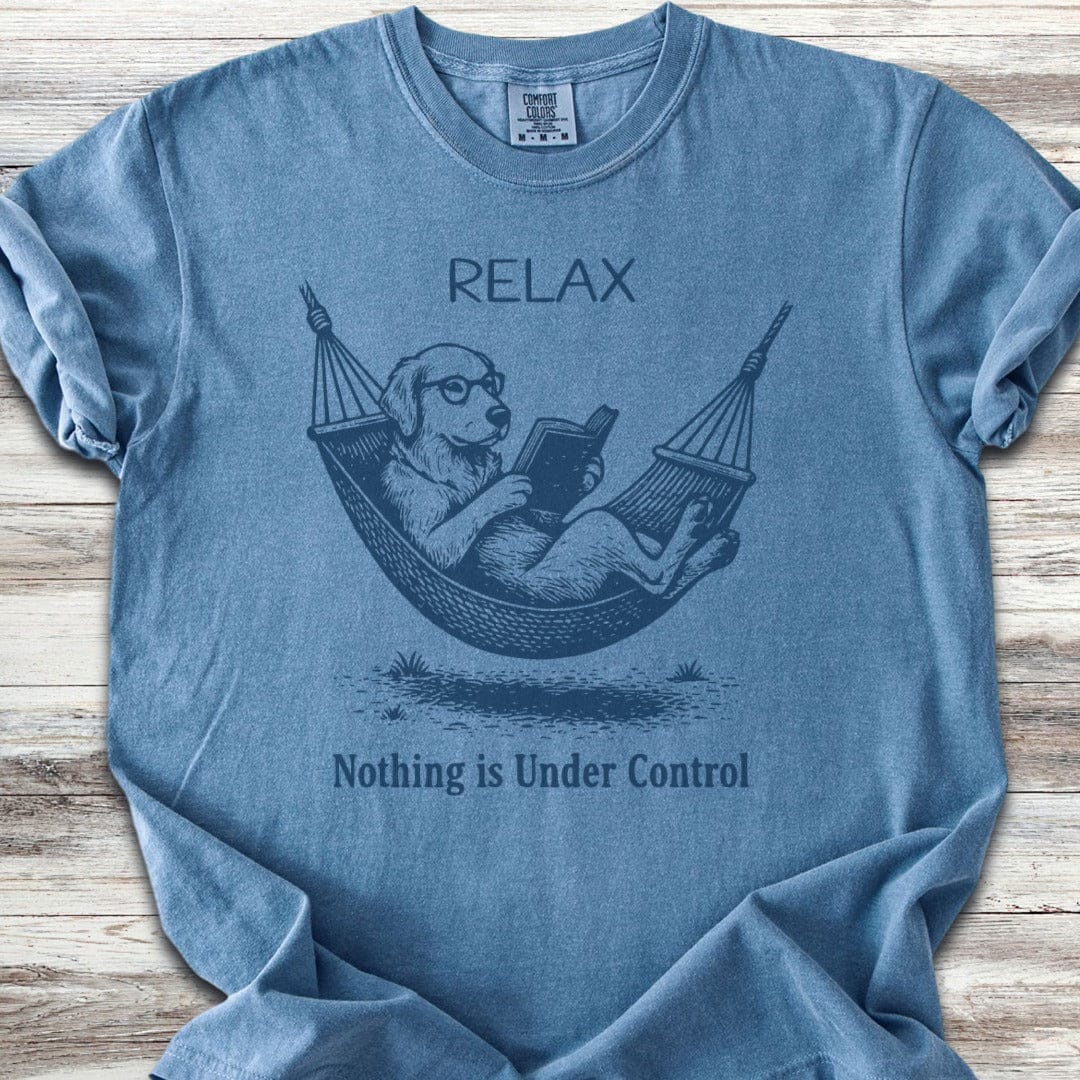 Golden Retriever Relax T-Shirt