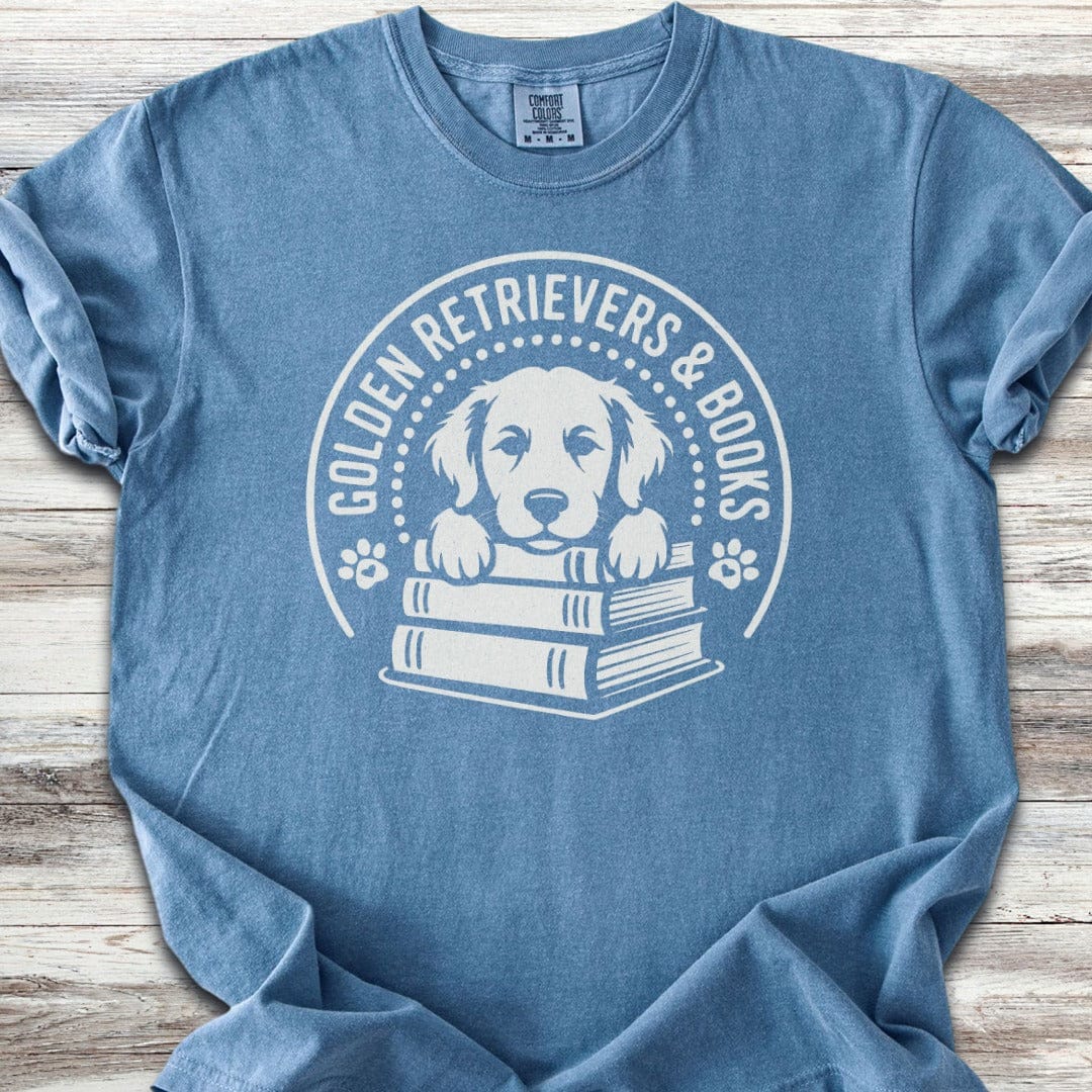 Golden Retriever Books T-Shirt