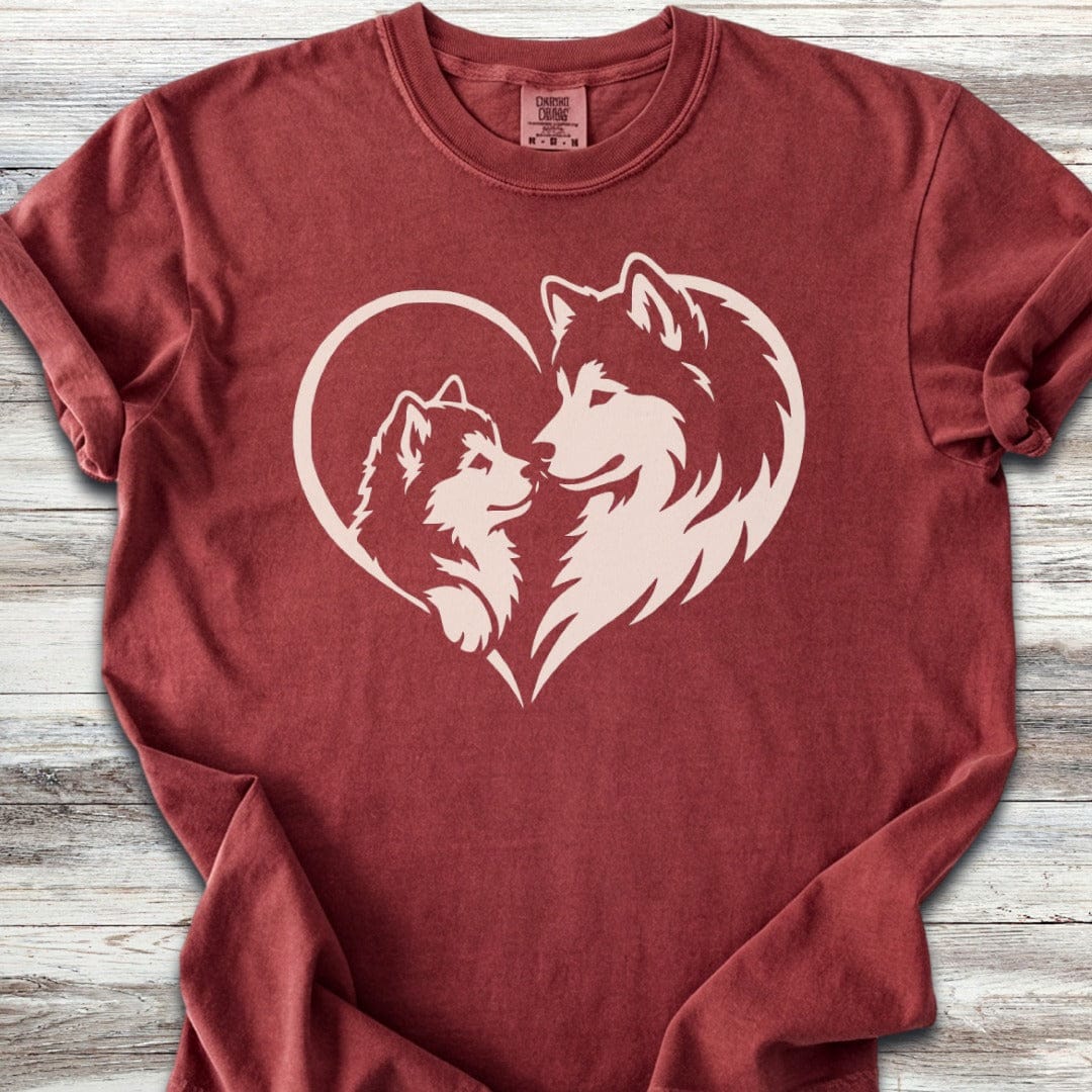 Alaskan Malamute Heart Bond T-Shirt