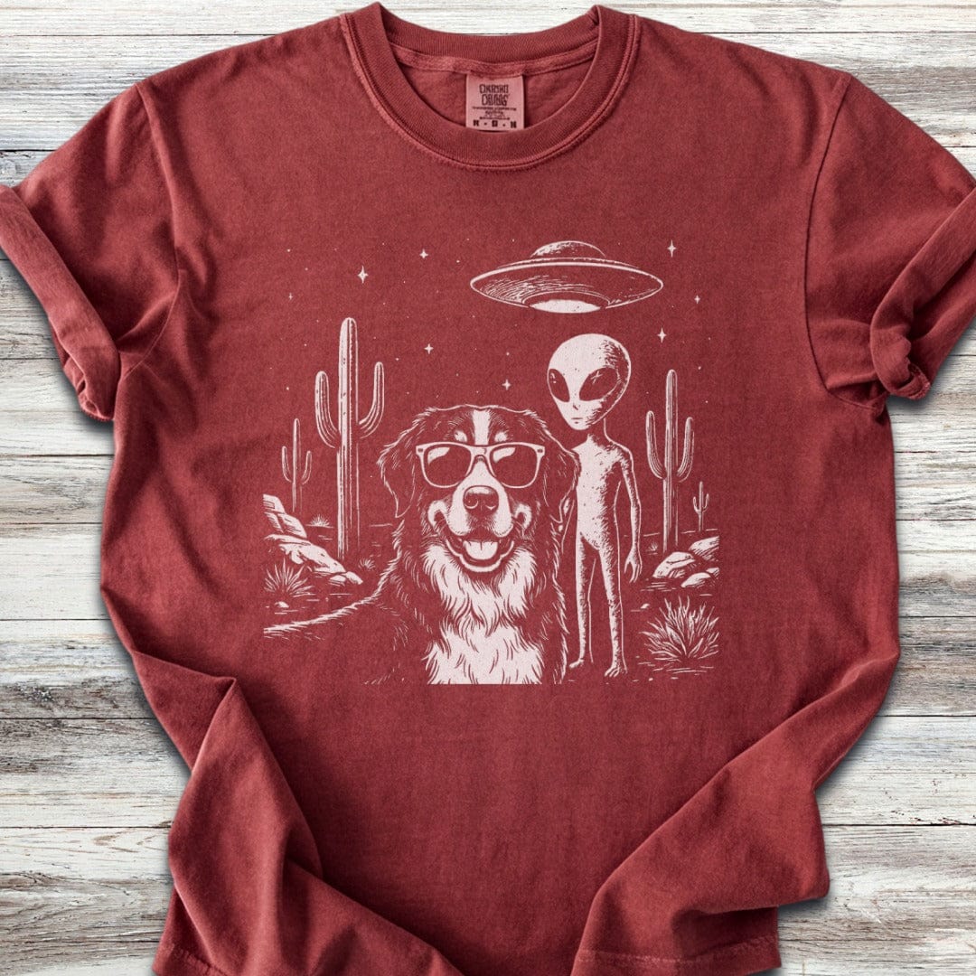 Bernese Mountain Dog Alien Selfie T-Shirt