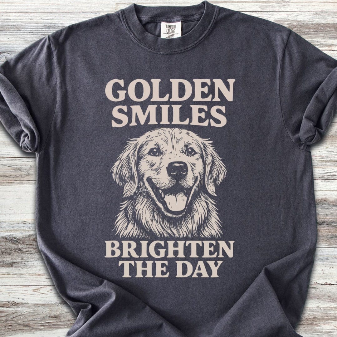 Golden Retriever Smiles T-Shirt