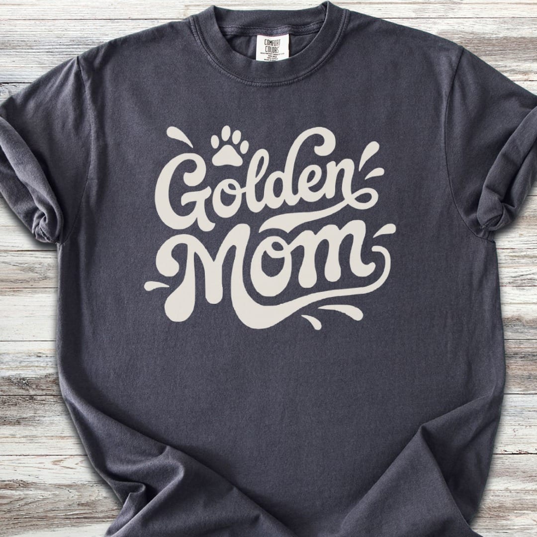 Golden Retriever Groovy Mom T-Shirt