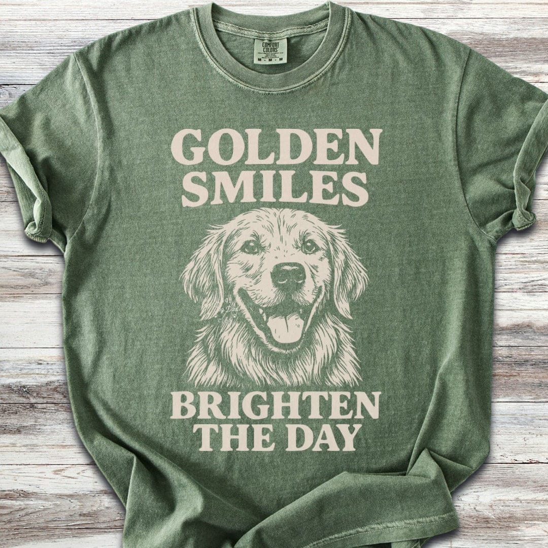 Golden Retriever Smiles T-Shirt