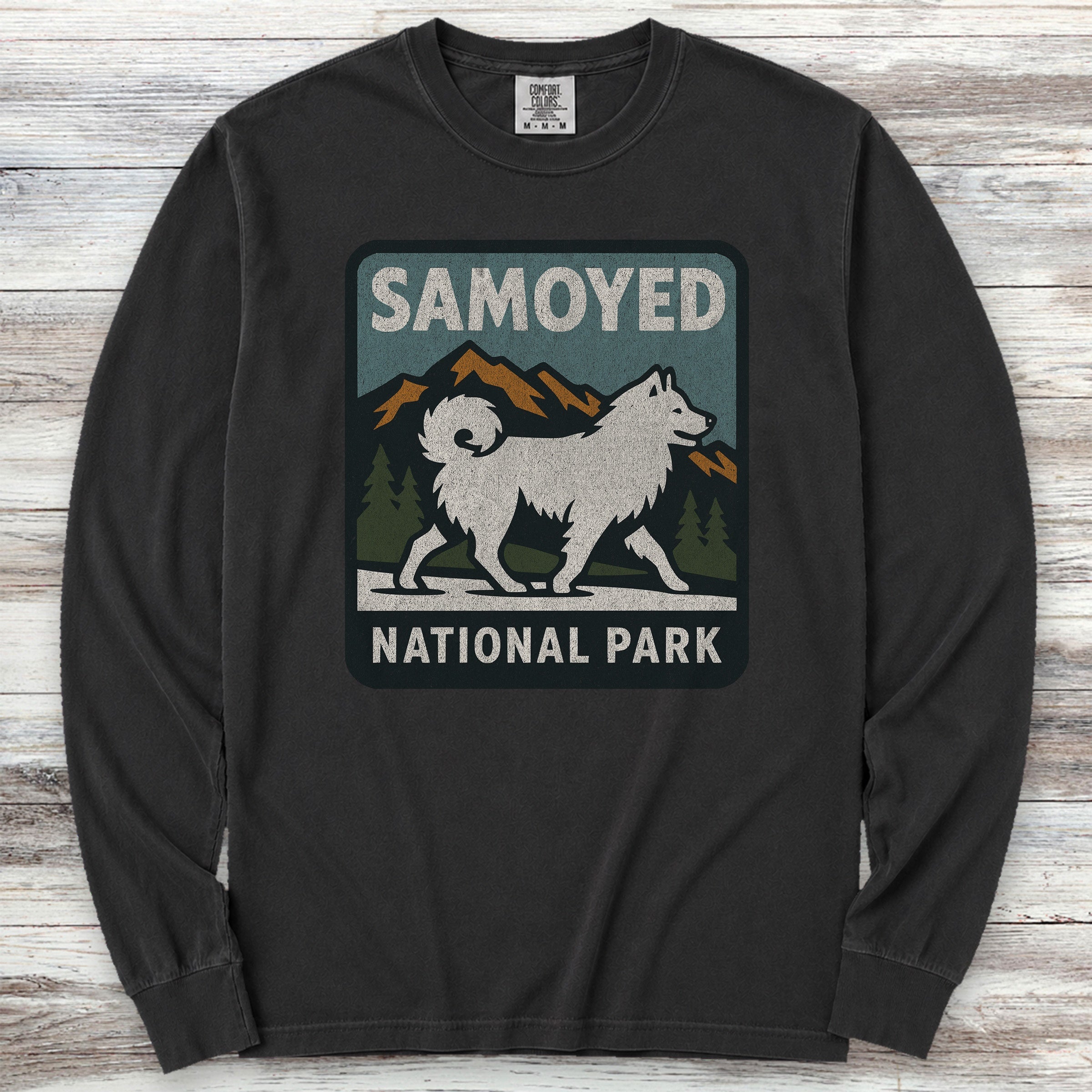 Samoyed National Park Long Sleeve Tee - Black