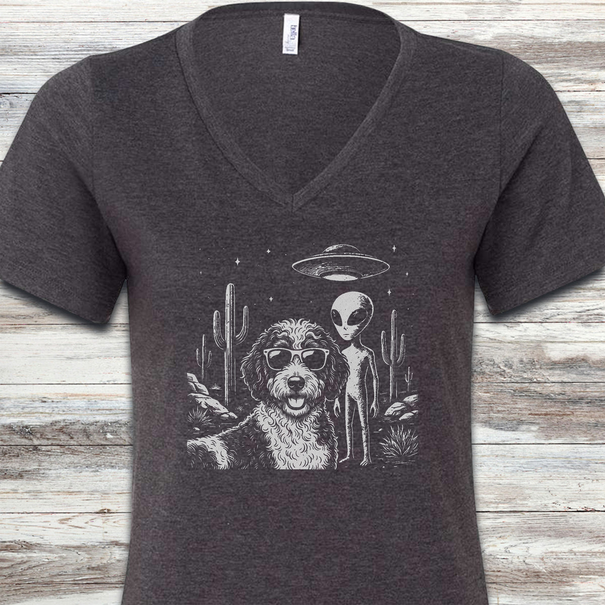 Bernedoodle Alien Selfie V-Neck Tee - Dark Grey Heather