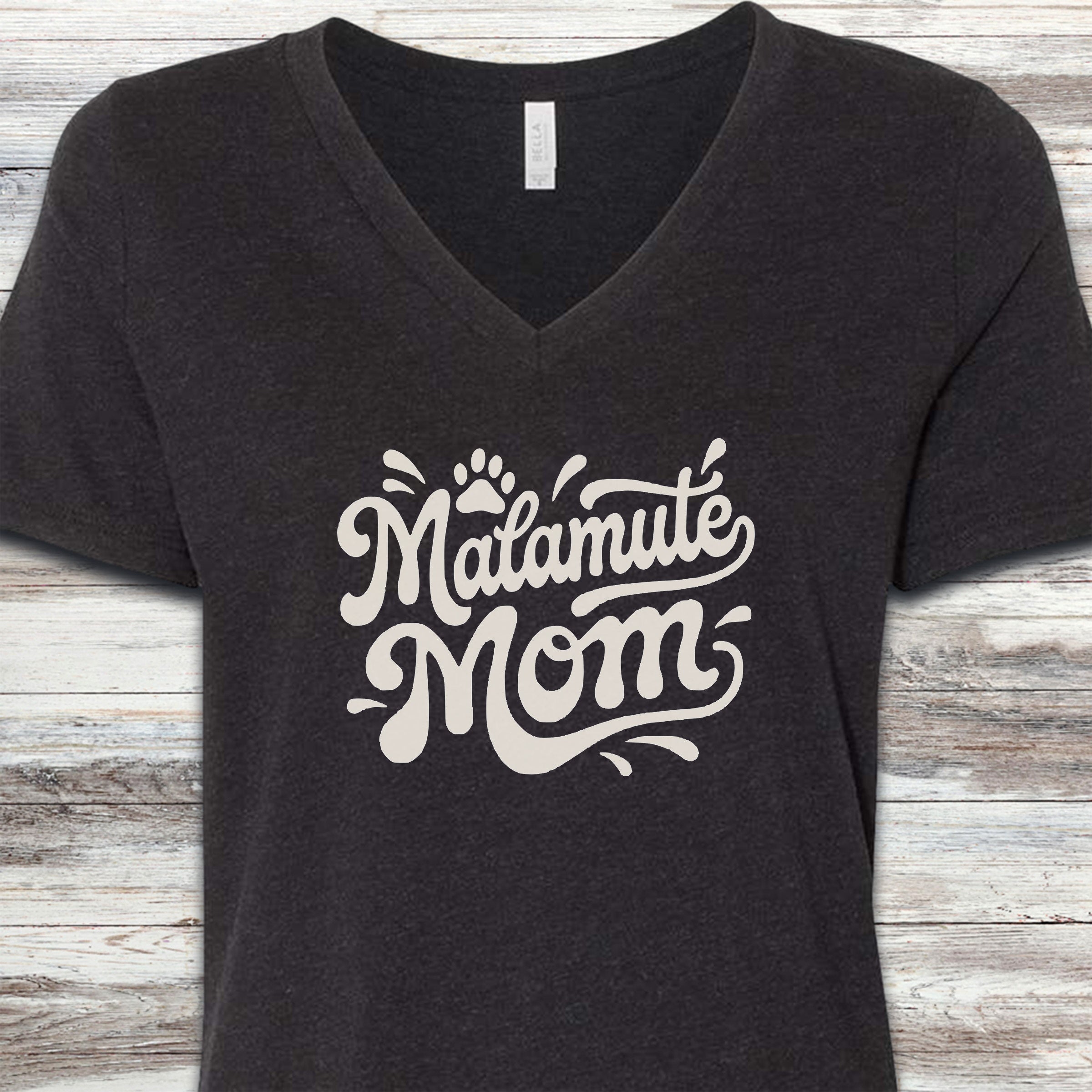 Alaskan Malamute Groovy Mom V-Neck Tee - Black Heather