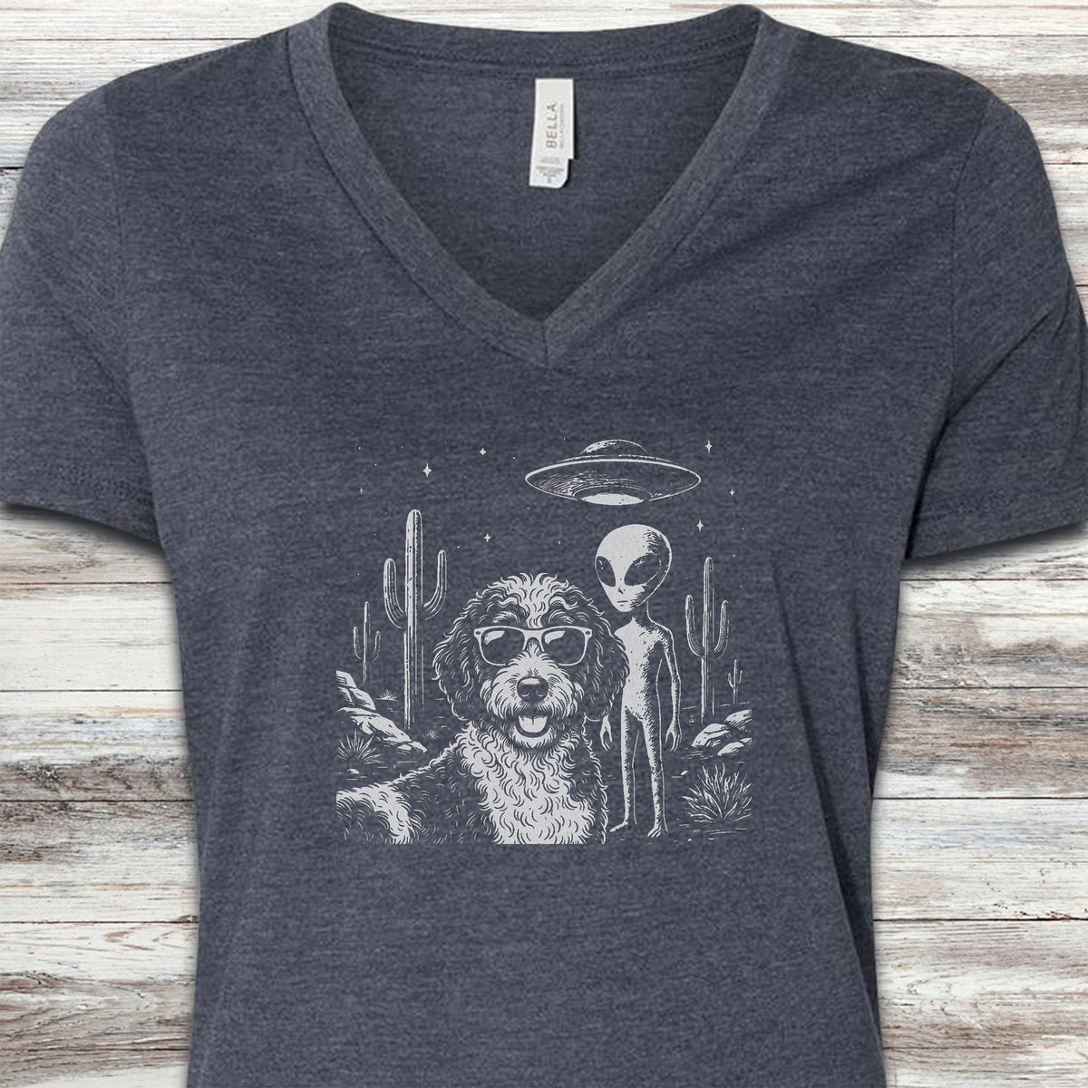 Bernedoodle Alien Selfie V-Neck Tee - Heather Navy