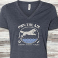 Golden Retriever Dock Diving V-Neck Tee - Heather Navy