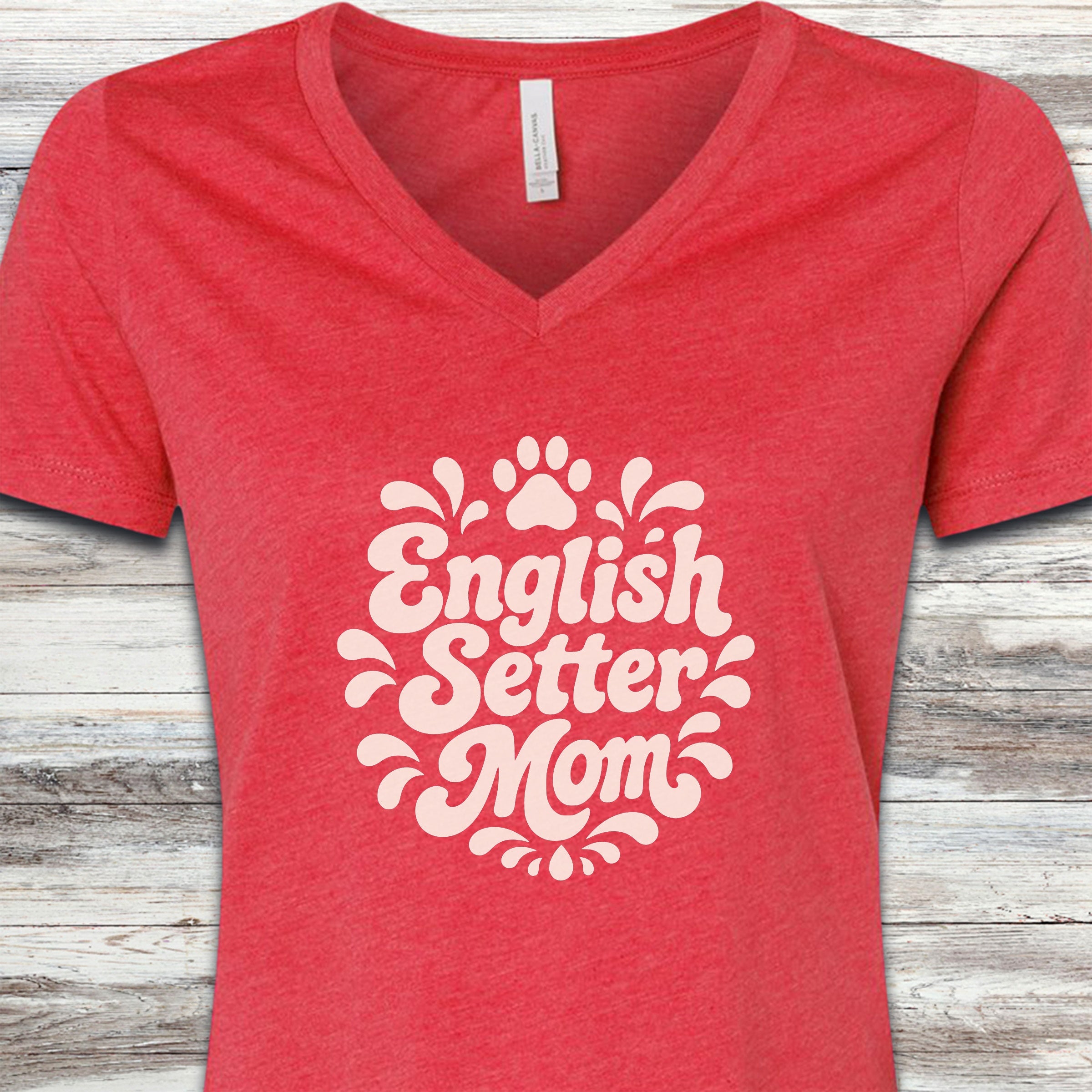 English Setter Groovy Mom V-Neck Tee - Heather Red