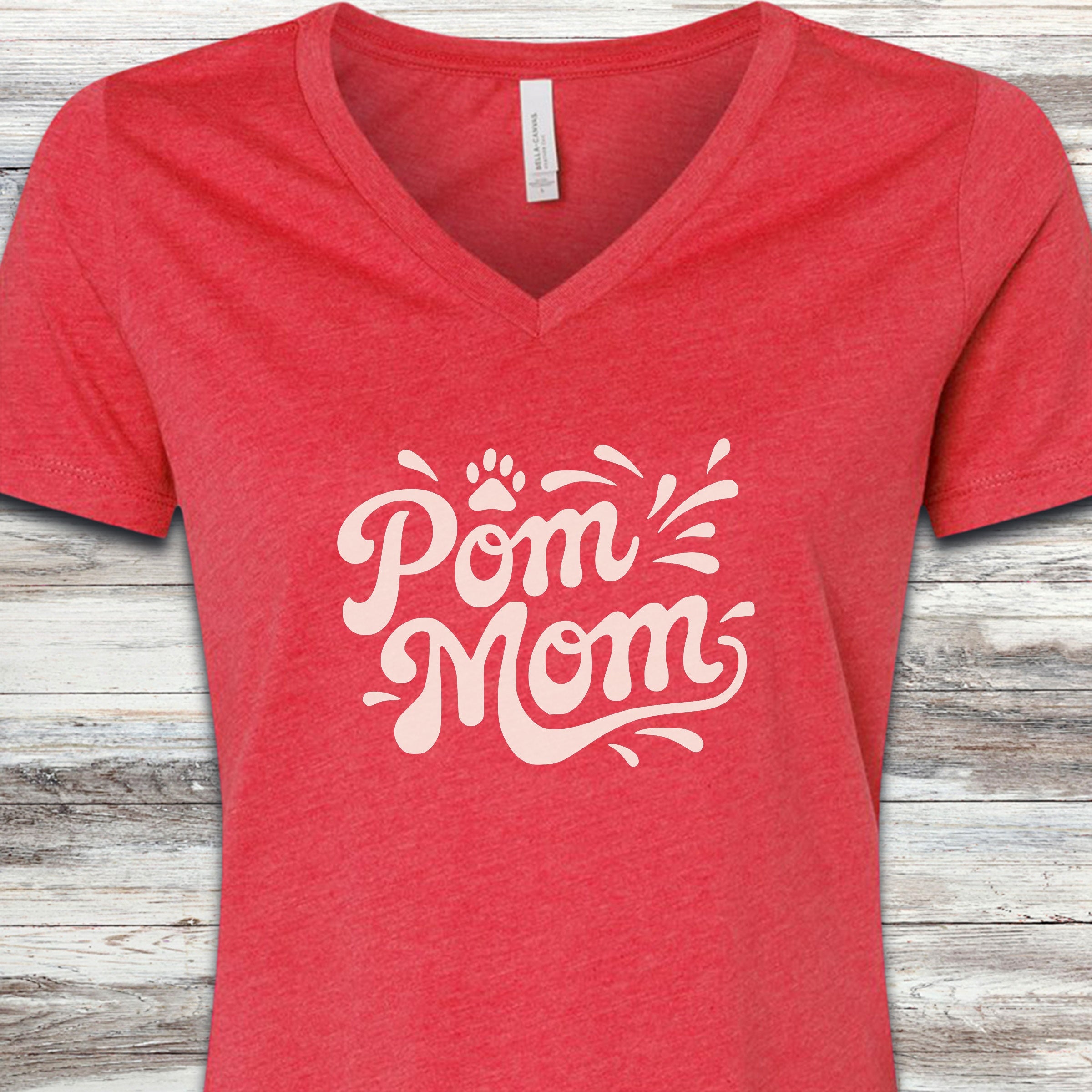 Pomeranian Groovy Mom V-Neck Tee - Heather Red