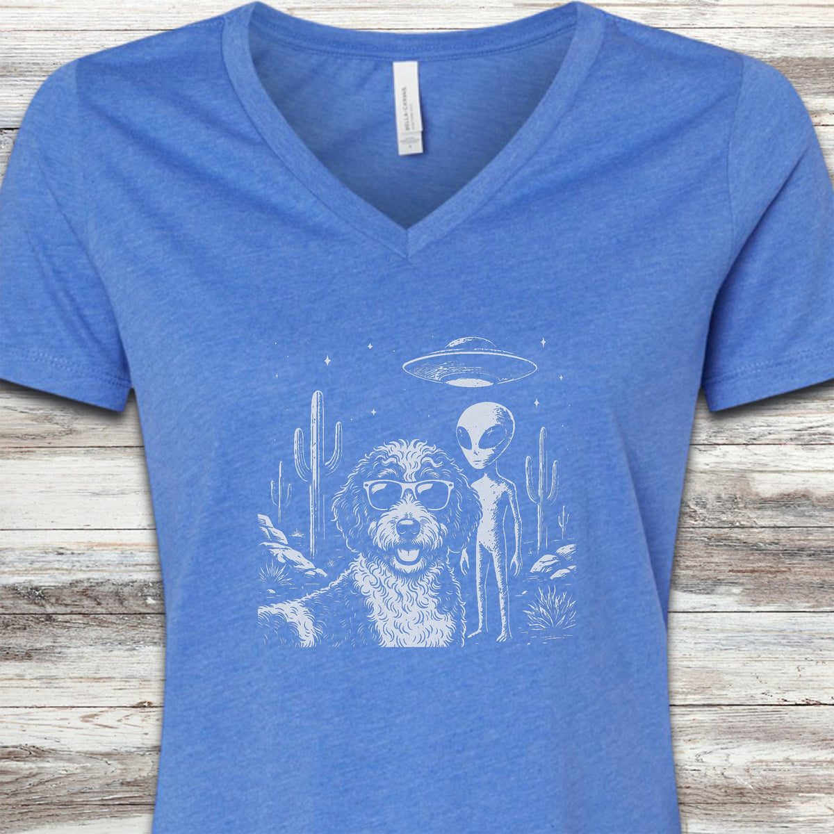 Bernedoodle Alien Selfie V-Neck Tee - Heather True Royal