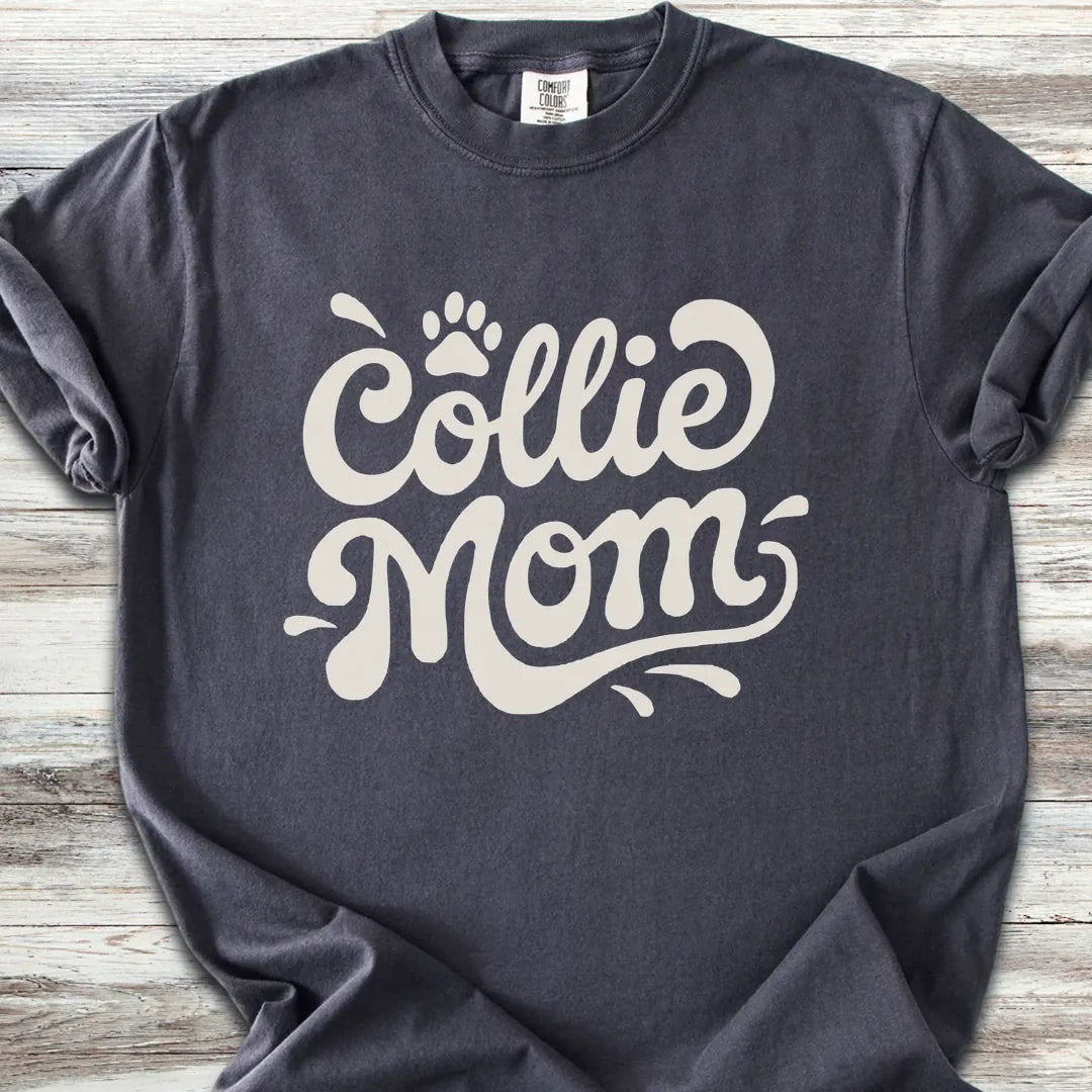 Collie Groovy Mom T-Shirt