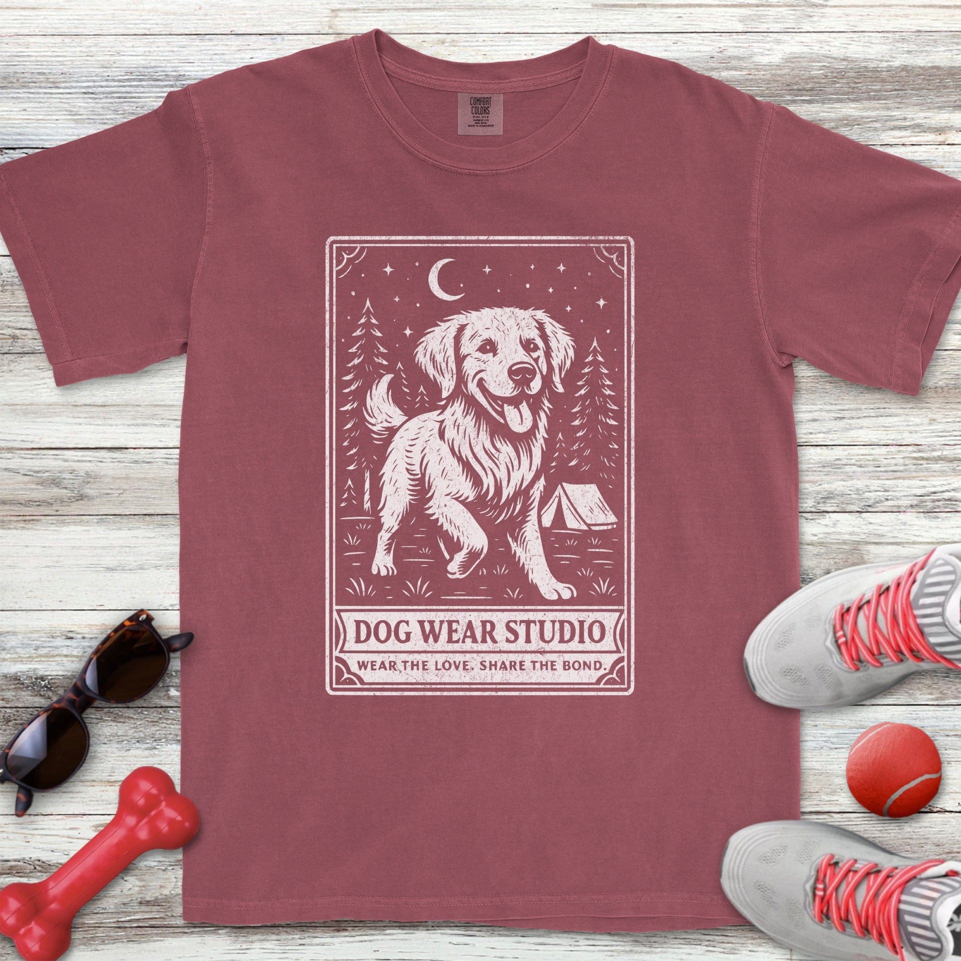 Studio Golden Retriever T-Shirt