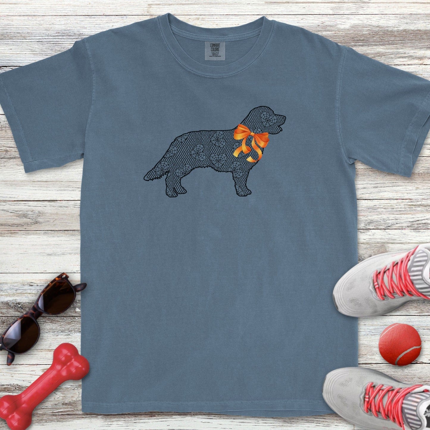 Web Heart Golden Retriever T-Shirt