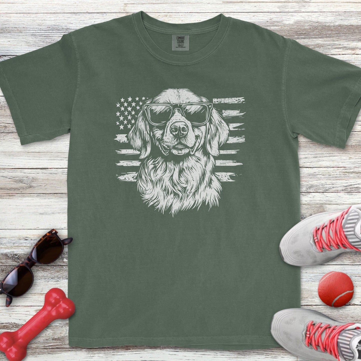 Golden Retriever Flag T-Shirt