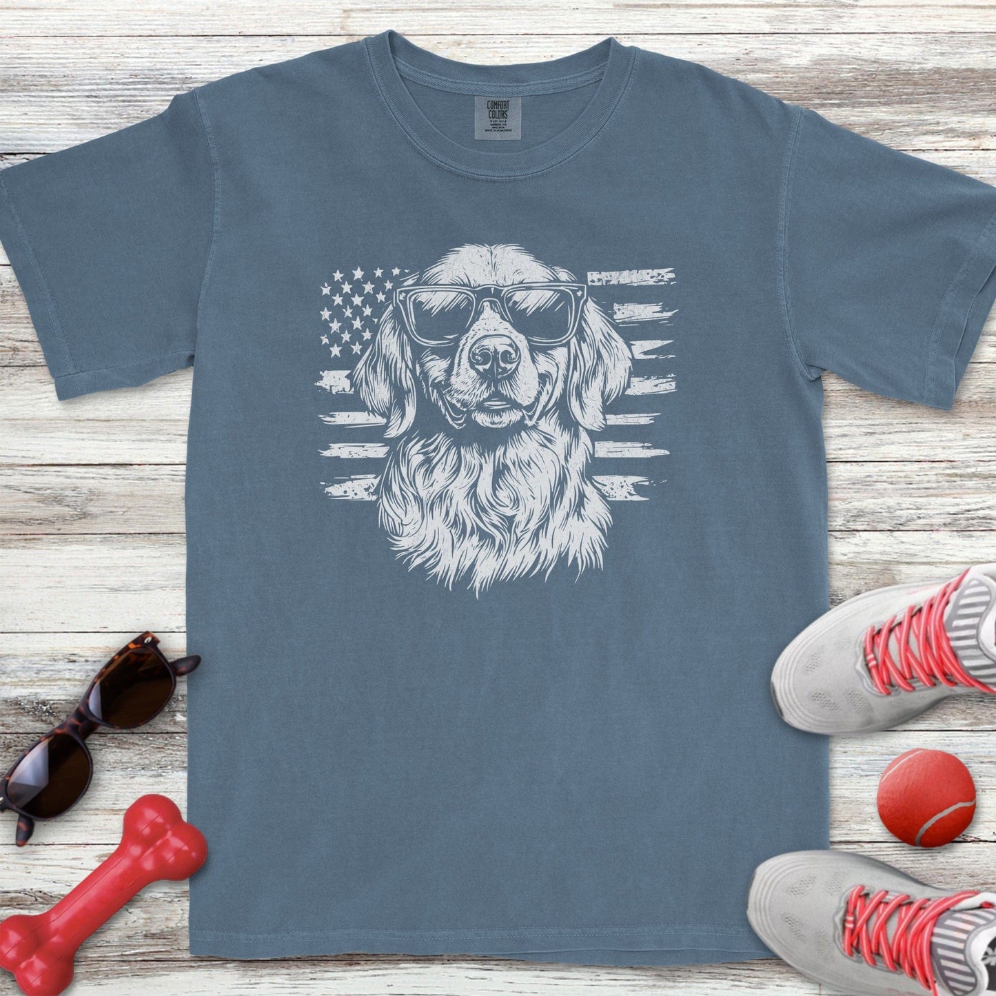 Golden Retriever Flag T-Shirt