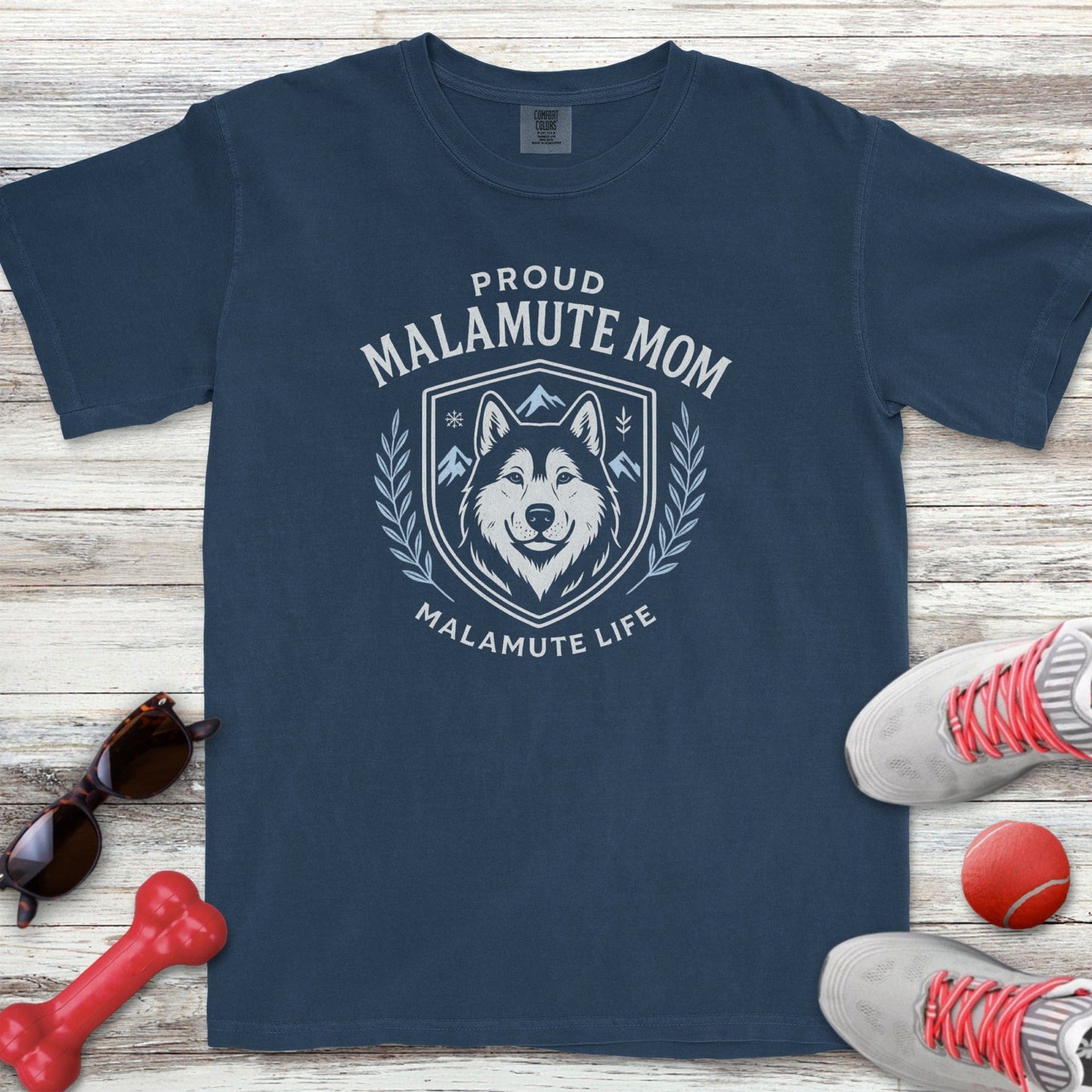 Malamute Mom T-Shirt