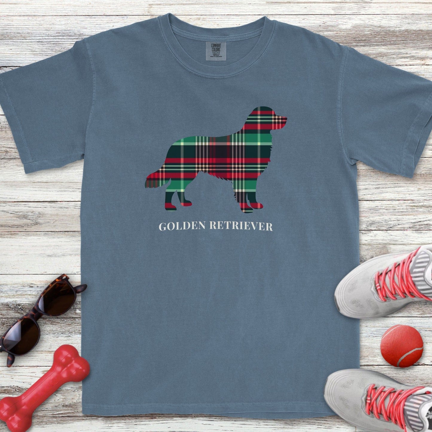 Golden Retriever Winter 2025 T-Shirt