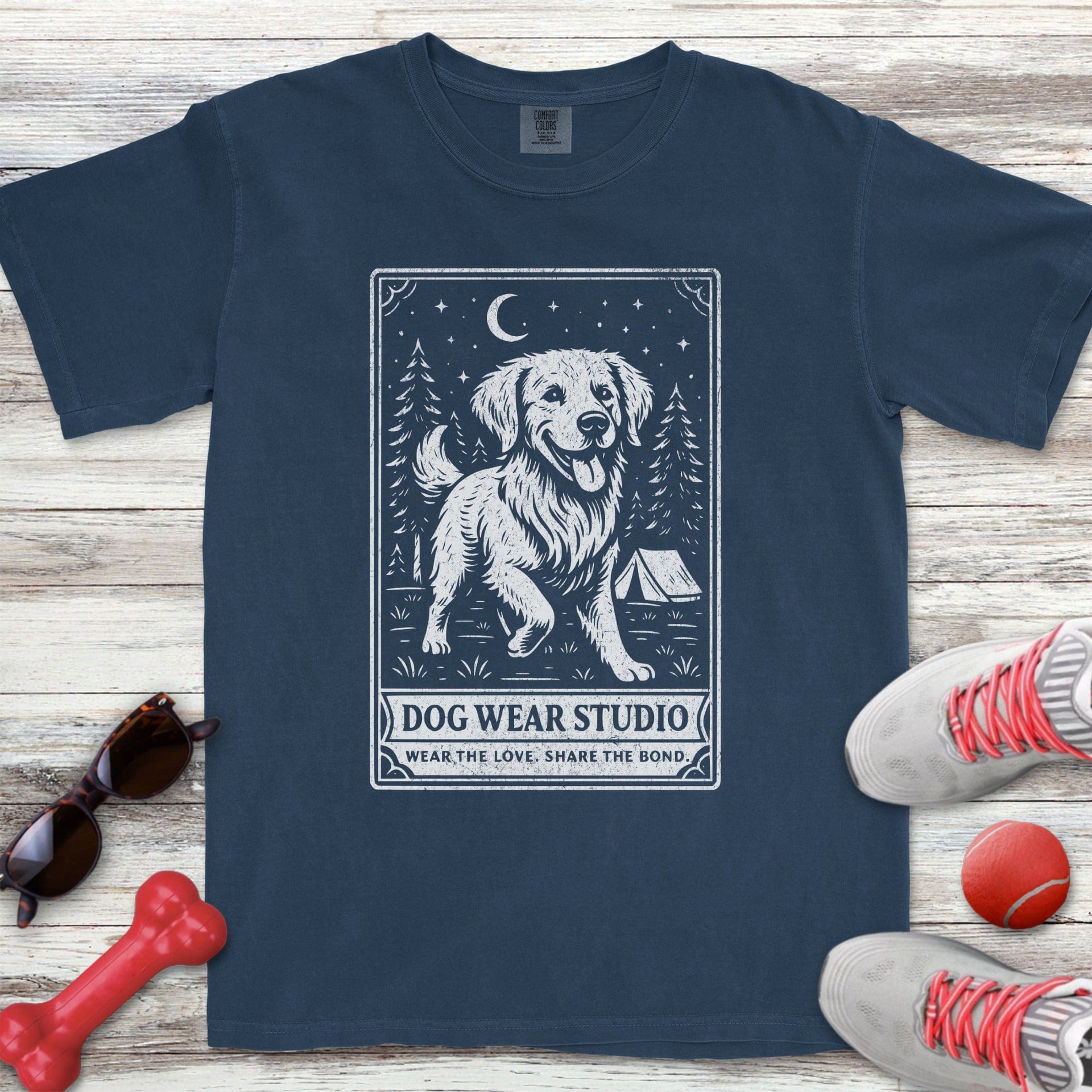 Studio Golden Retriever T-Shirt