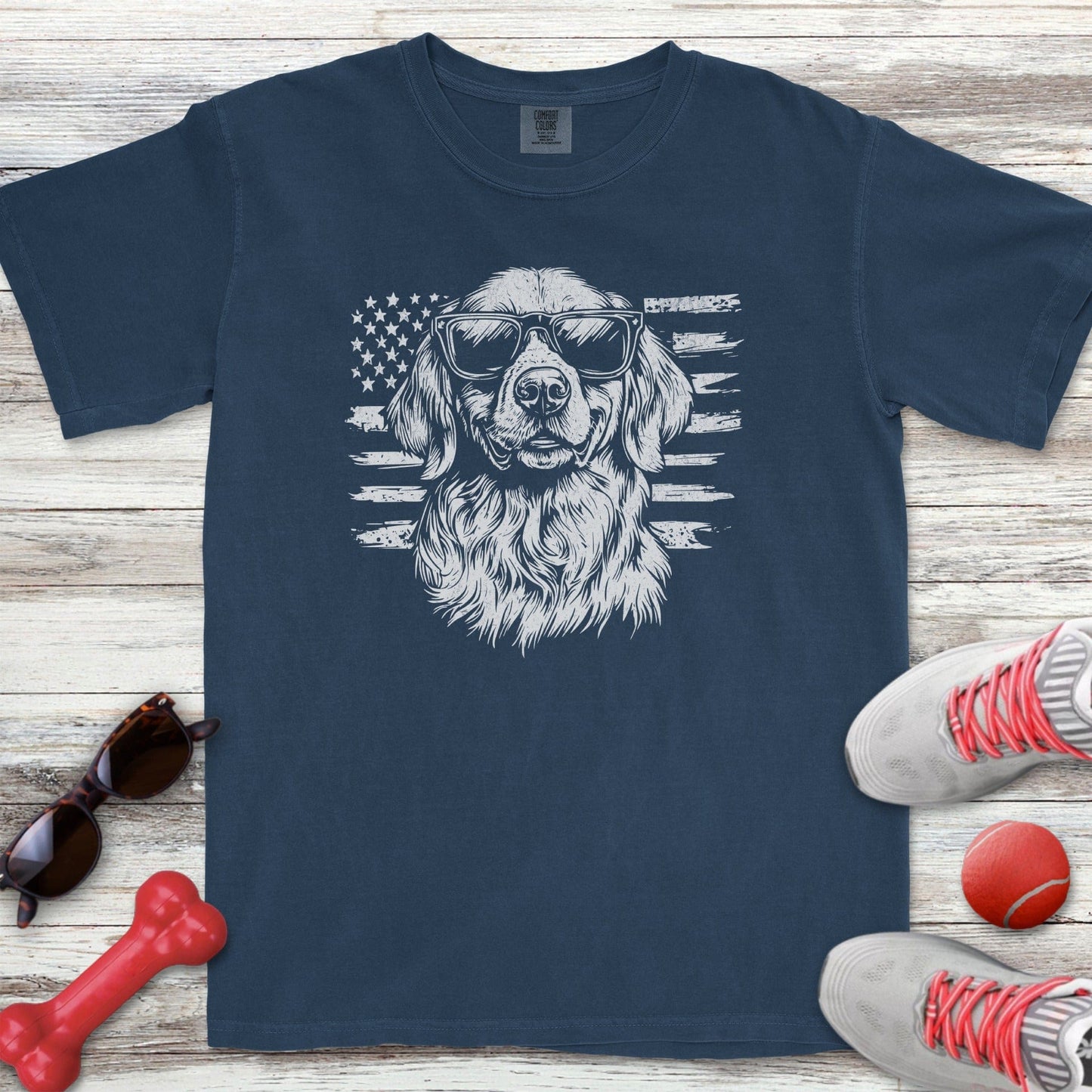 Golden Retriever Flag T-Shirt