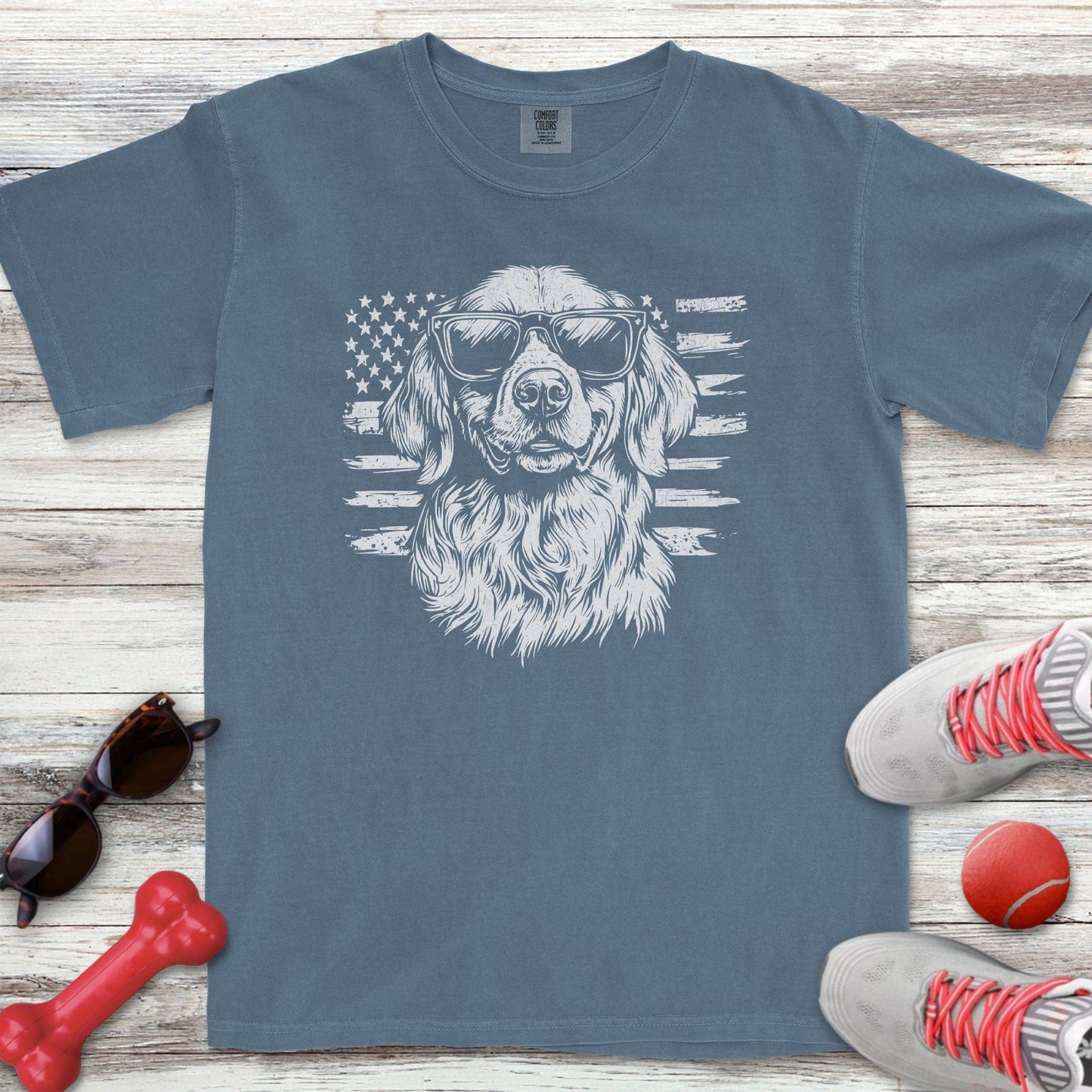 Golden Retriever Flag T-Shirt